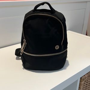 Lululemon mini backpack
